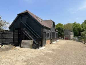 Timber frame garage with office (1)