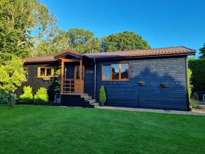 Mobile-home-with-cavity-wall